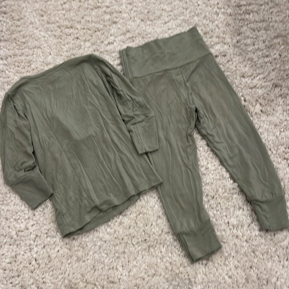 Lou Lou and Company 12-24 month top and bottom set olive green color. - Picture 5 of 5